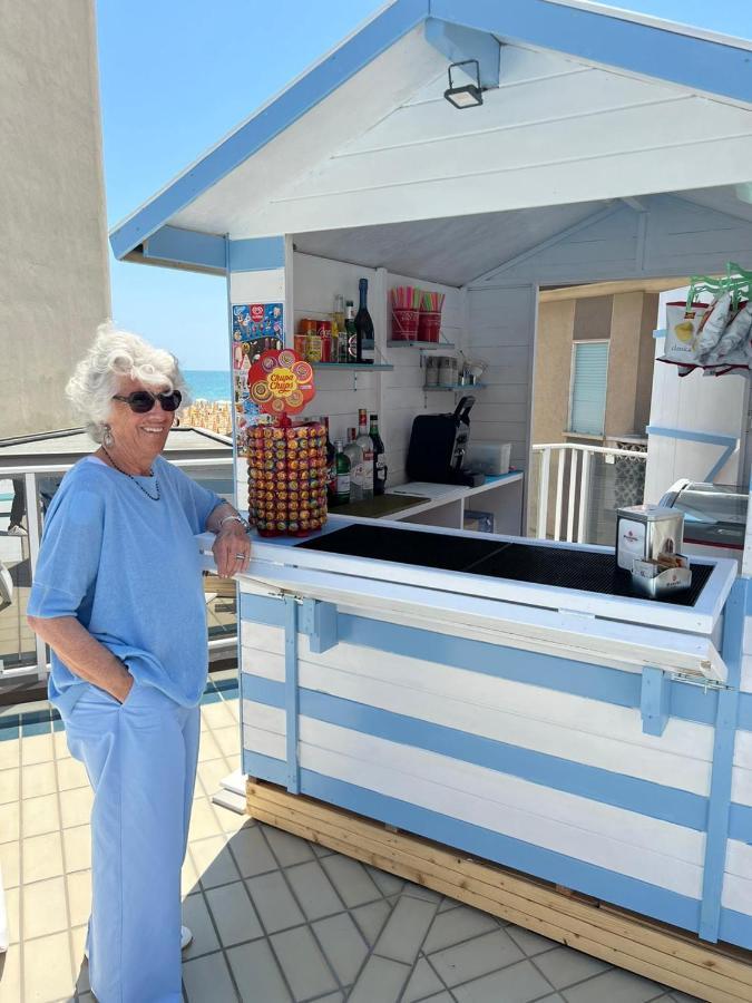 Hotel Rosanna 3 Stelle Superior Lido di Jesolo Bagian luar foto