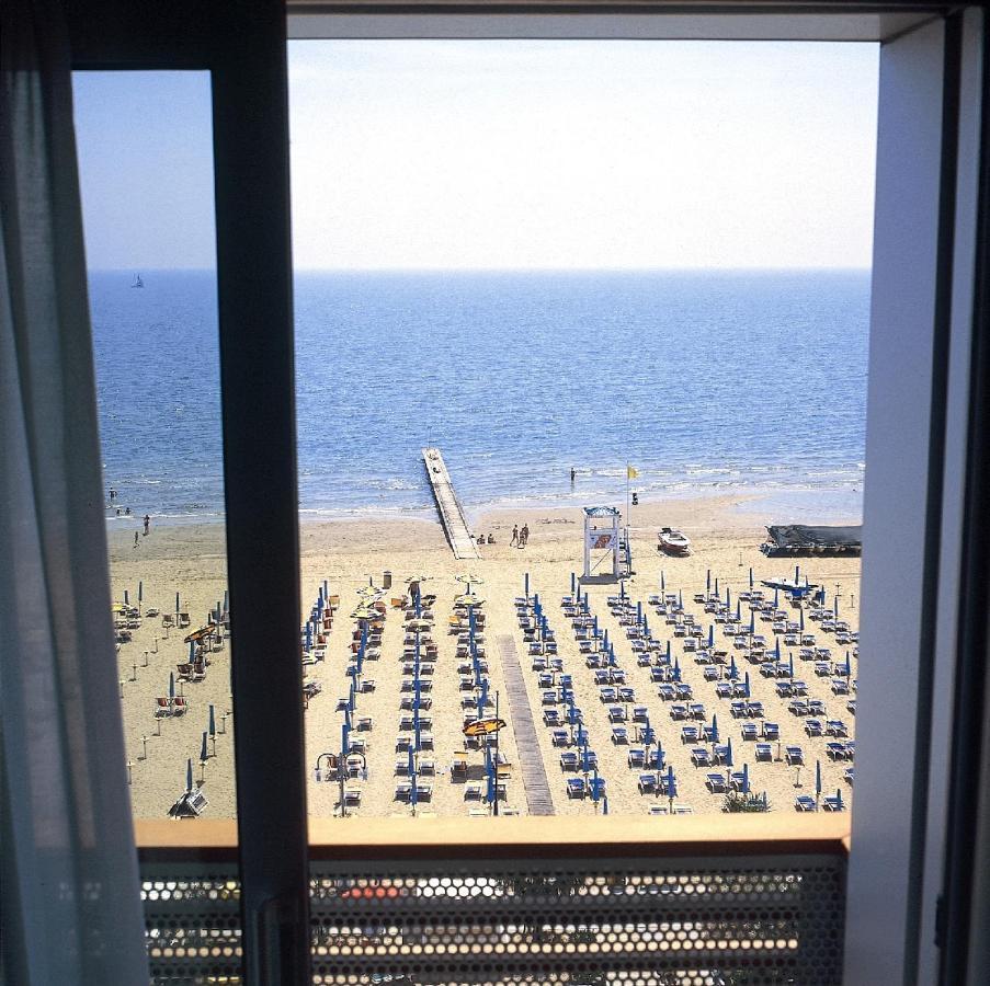 Hotel Rosanna 3 Stelle Superior Lido di Jesolo Ruang foto