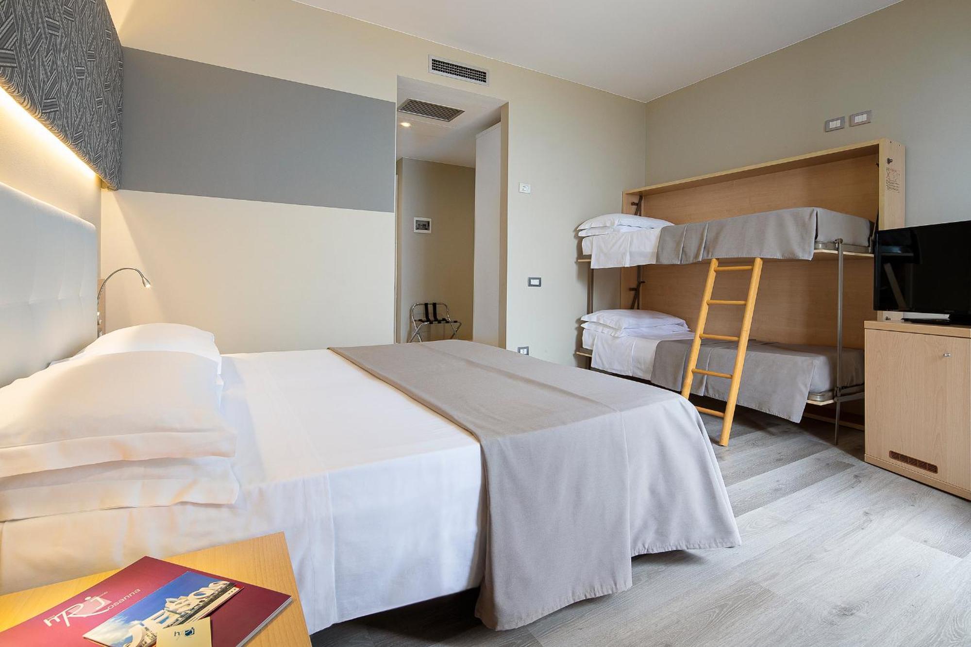 Hotel Rosanna 3 Stelle Superior Lido di Jesolo Bagian luar foto